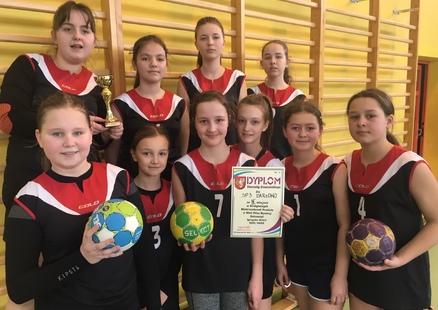 Brąz dla szczypiornistek w ramach Mistrzostw Powiatu 