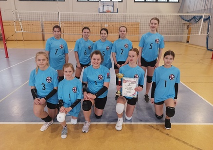 Mistrzowie powiatu w mini piłce siatkowej