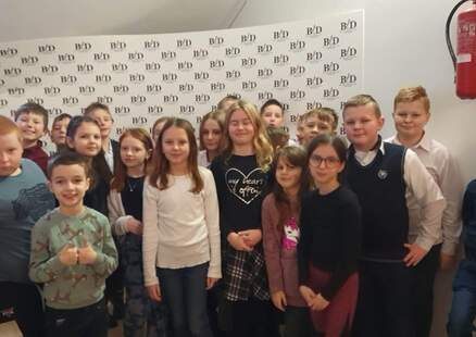 Klasy 3a i 3d w teatrze