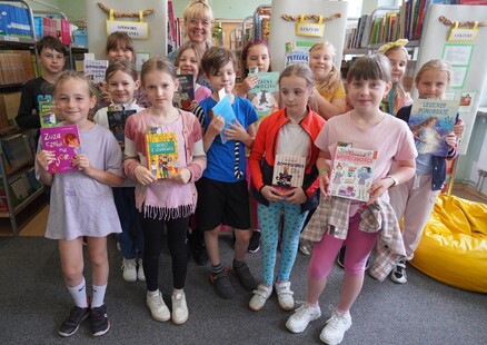 Laurka z życzeniami dla biblioteki