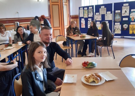 Powiatowy Konkurs Plastyczny „Wolni od uzależnień”