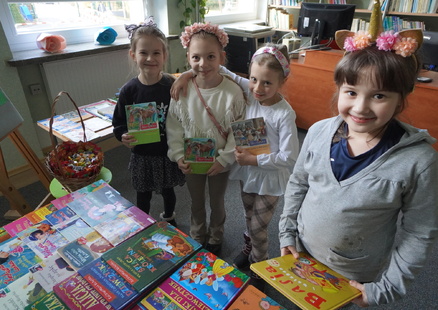 Bukiet książek na Dzień Kobiet i Dzień Mężczyzn