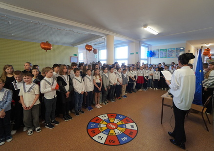 Szkoła do hymnu 2025